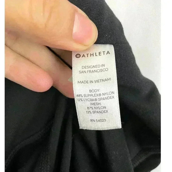 Athleta Black Leggings MEDIUM Mesh Women's Workout Activewear Low Rise Capri - Picture 6 of 13